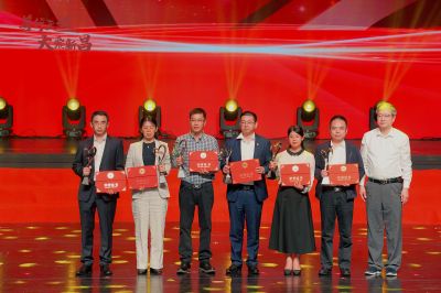 ok138cn太阳集团古天乐荣获“新昌慈善奖”慈善楷模企业贡献奖